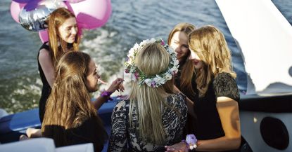 Enjoy a bachelorette party by boat