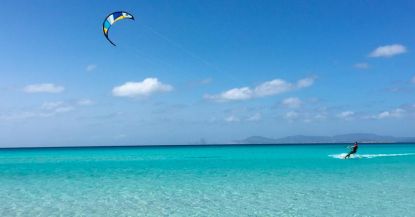 Deportes acuáticos en Ibiza y Formentera. Kite Surfing