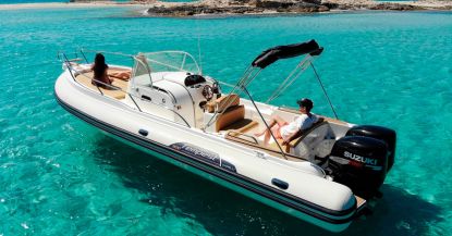 Do you want to treat yourself and enjoy Formentera by boat?